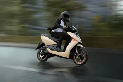 Ather 450s electric scooter showcasing modern urban design in a city setting.